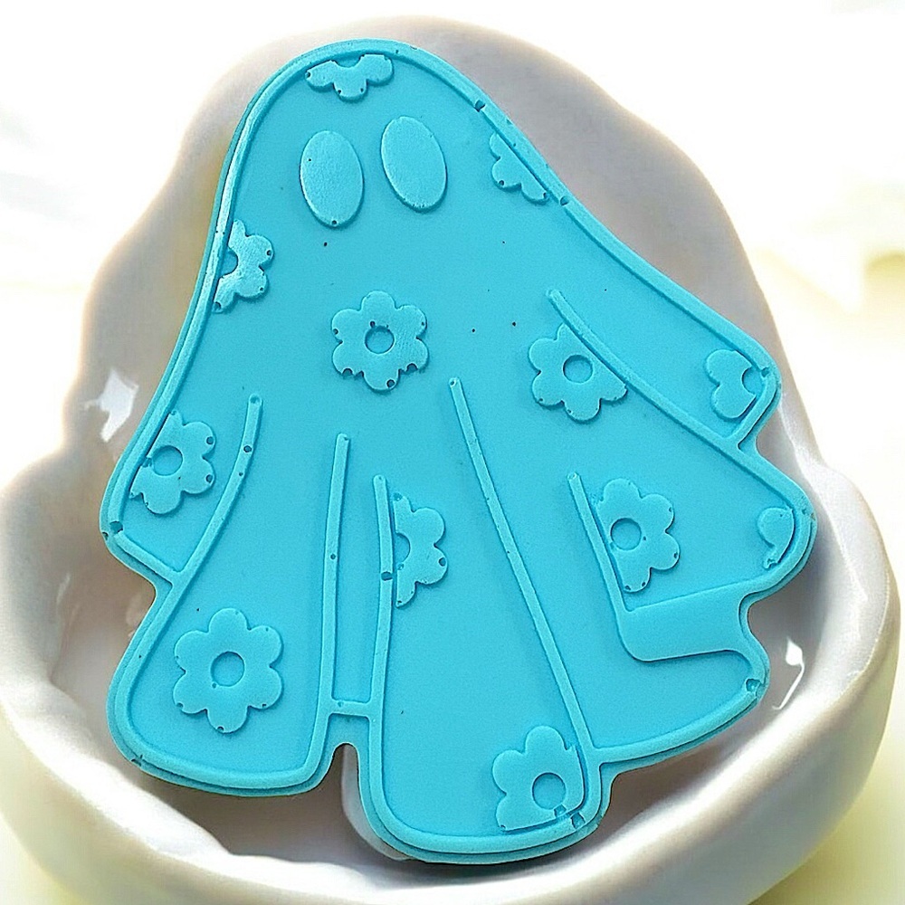 Coconut cherry vanilla soap ghost handmade 5x4in 7oz shea butter based